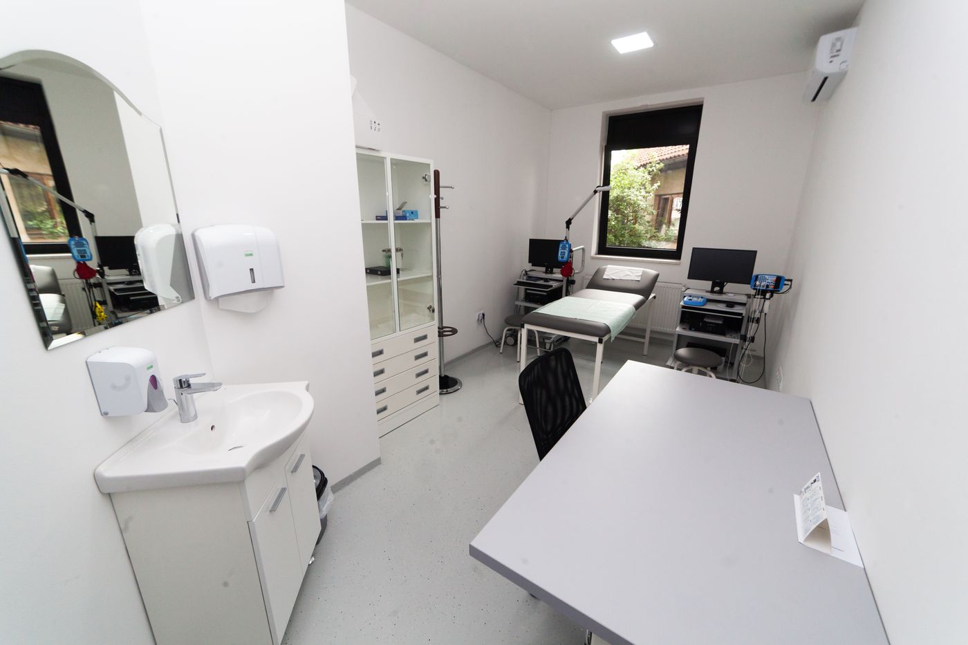 KlutchMD exam room for in-office primary care visits