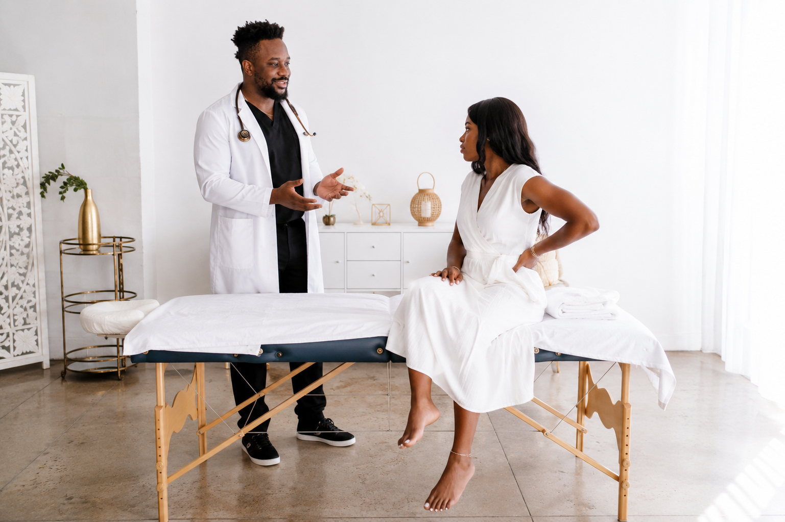 KlutchMD direct primary care physician speaking with a patient